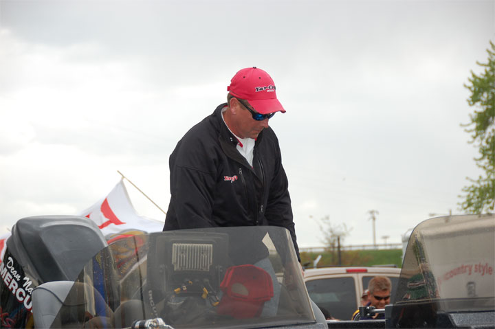 9E682E73-643A-4526-8950-A3FB23C23D2C