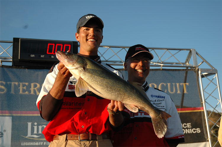 9E6DDAB6-5F4F-4D6F-B4B3-60B79EA336AA