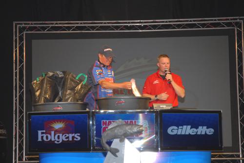 9E875A76-4157-4829-84E8-D39ED0CDAC68