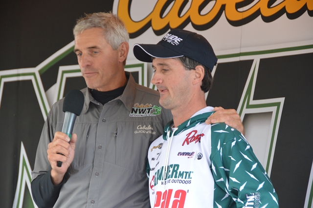 9E91558B-987A-4DF5-B522-BCC70F17E207