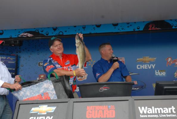 9EA28567-568D-4688-817F-6990DA66285C