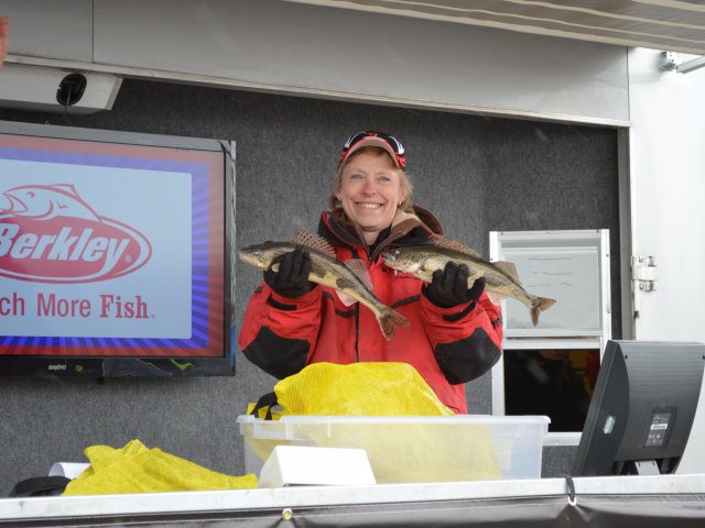 9EAA1512-C056-4908-A689-796EAF18729D