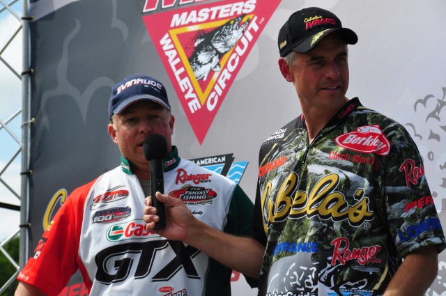 9ED7FA68-43C3-4128-A0A2-AF2A59D73C61