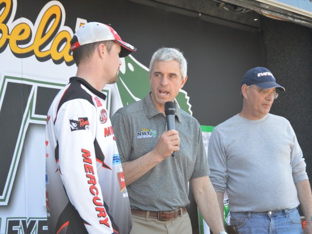 9EFC0A10-E74C-4A5C-82A0-99F732D00BEE