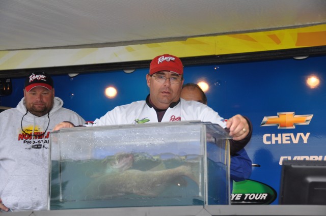 9F14A4C8-5280-494D-BE08-8004AA7E92EC