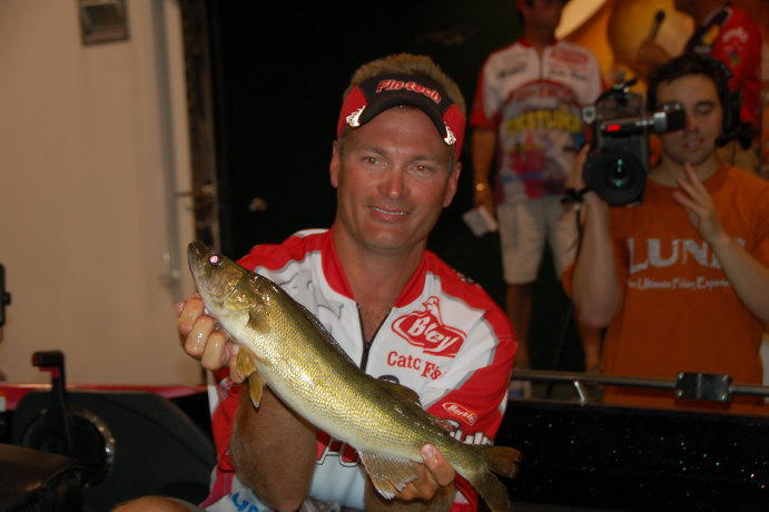 9F1CE783-A9BB-4711-AFDC-58FE20E4D483