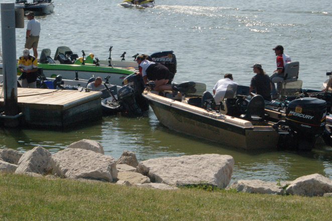 9F2C571E-795B-443B-A055-E5F1599AB9B2