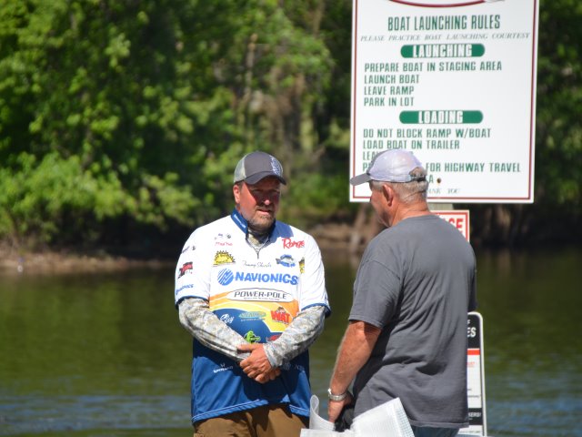 9F32EE68-C599-48A1-92DA-82646439E4DE