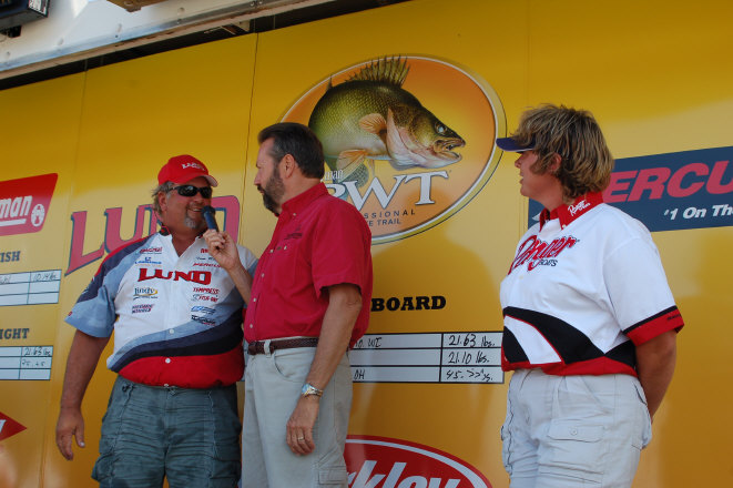 9F3317C2-F2A6-4313-A307-352BBB992987