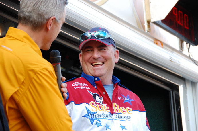 9F6EB8BD-F82F-483C-871C-FA5AD9632692