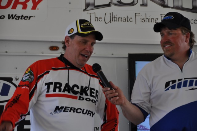 9F9A2CC2-5A8C-462C-92CA-39A33039F471