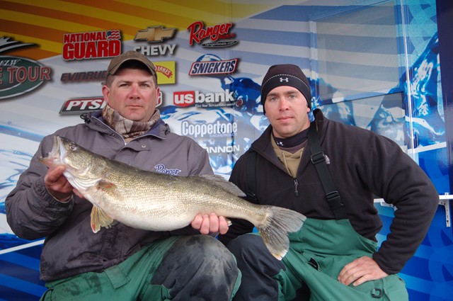 9FF5EF2A-05D0-48E0-A372-0C6A7DAB7B9F