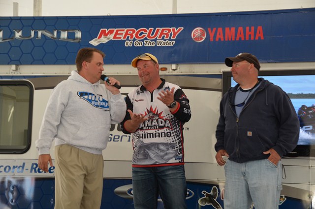 276200E3-DE31-4DDF-AAC1-8A354D03D3D7