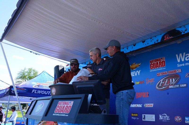 D77DFCD4-2660-4C53-8409-DD0663B584CF