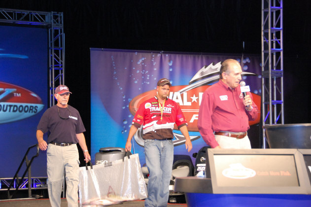 01DAD4F7-F163-4277-8C1E-21F8FAAC2742