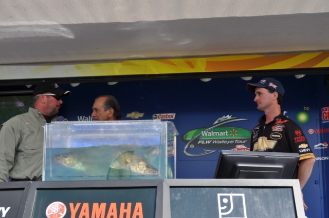 A0141B9F-EFB2-45D8-81B9-502E87C76E42