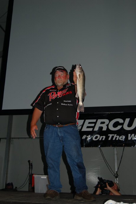 A0EC99AC-2C5B-4856-BDDA-CF71D3EC449E