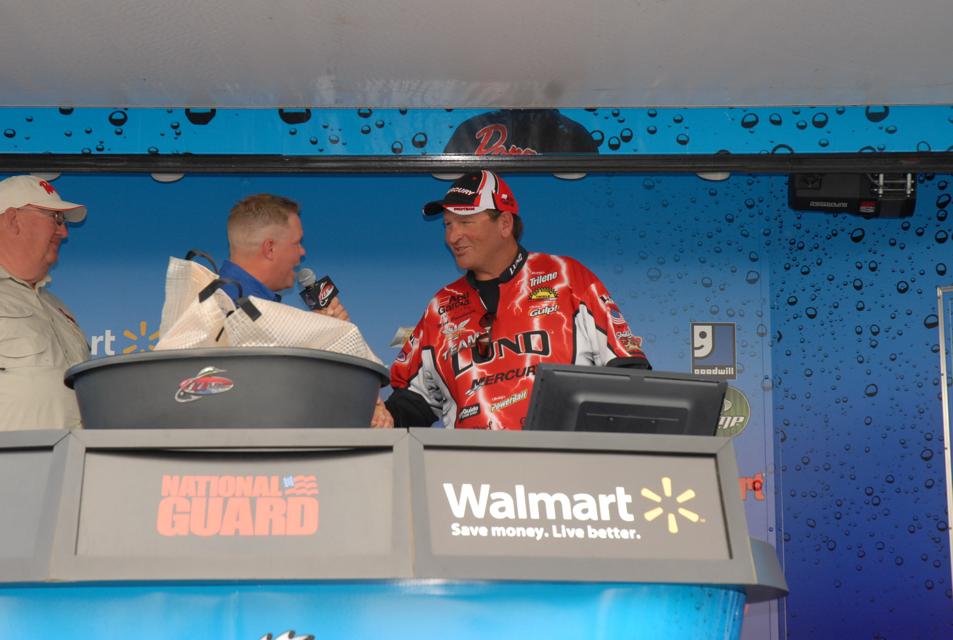 A18538E0-D57C-4057-850E-7C56D1DF1F2C