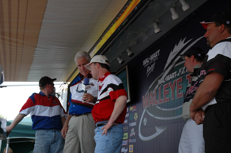 A18703DF-ED95-4864-8004-3E2DE4A2D477