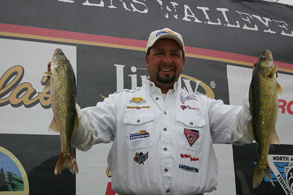 A1F8BCFE-C64E-48DA-8D68-7106CA847E59