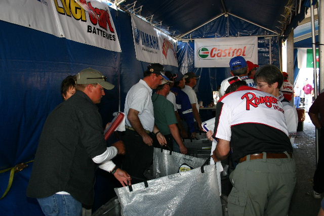 A211B335-95FA-4BB0-B0E1-C27A9C46519E