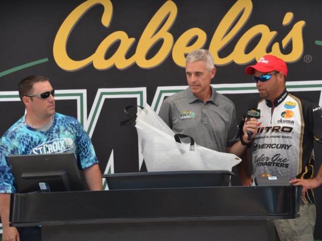 A3EE7388-C99D-4D98-BE7C-040FD9B9200A