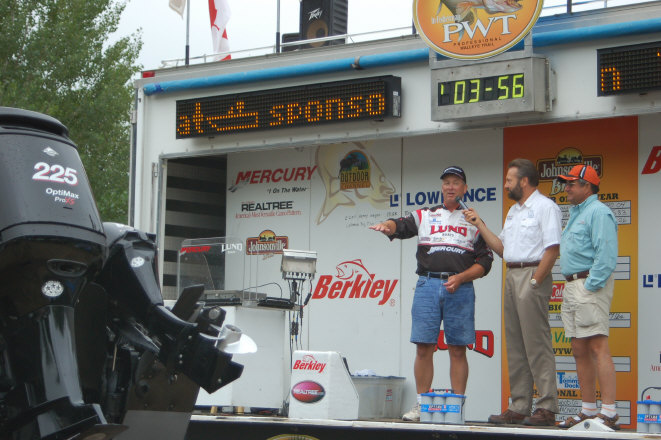 A41C736E-BA2F-4AB7-8E6C-D3CFD26B2560