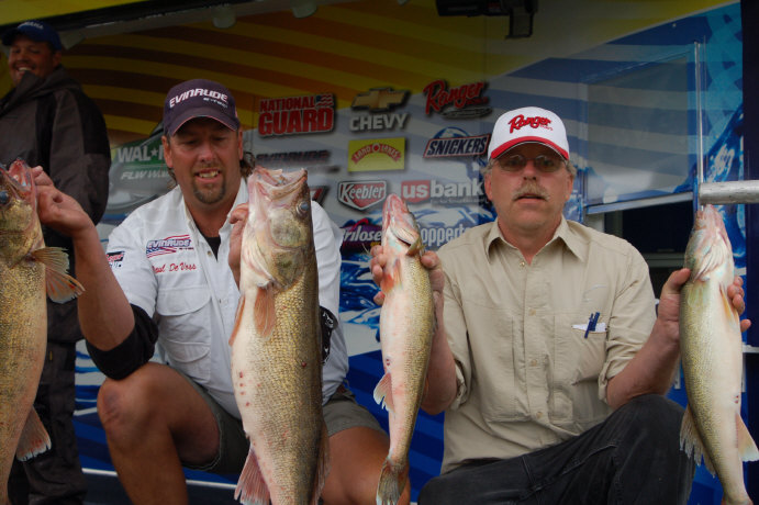 A4809C8B-37D3-492E-BC16-10A262F40064