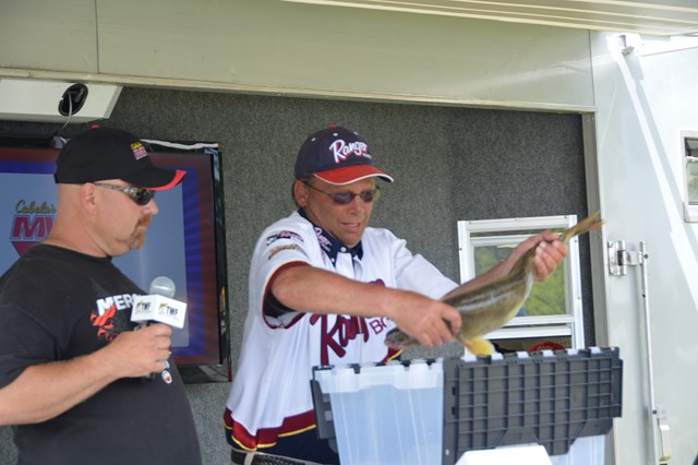 A4897F5B-7499-4AB0-B239-3750168613AA