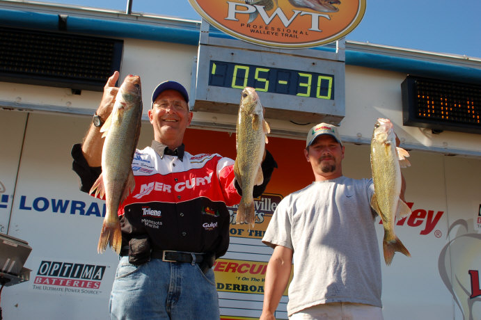 A49F88EC-1012-4141-A68C-DA95F4EF384B