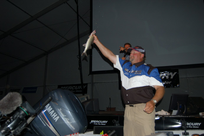 A4A14D8C-C391-4768-A7D2-09149EE84851