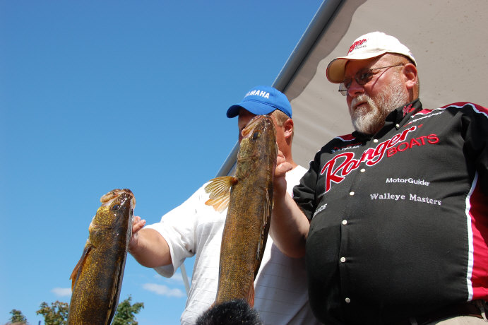 A4AE6077-FCC9-42B1-B9EF-6E9EC4B7D89B