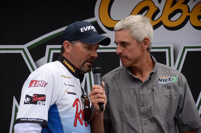 A4C62463-2FB5-4343-B392-249D54AF95A7