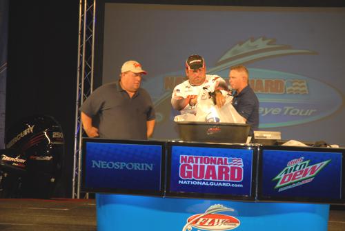 A4D381E5-358C-4BFB-9F00-5C7042A5D005