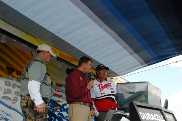 A4D52910-BC98-49A3-A801-487DC52440F5