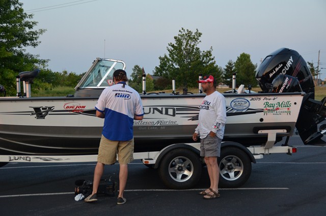 A4DF98D0-3FF5-4B0E-8AEF-9A5DD6E33788