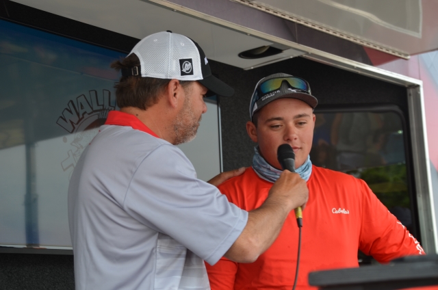 A560DAA0-CD3E-4665-BFF3-4EF63705E9B4