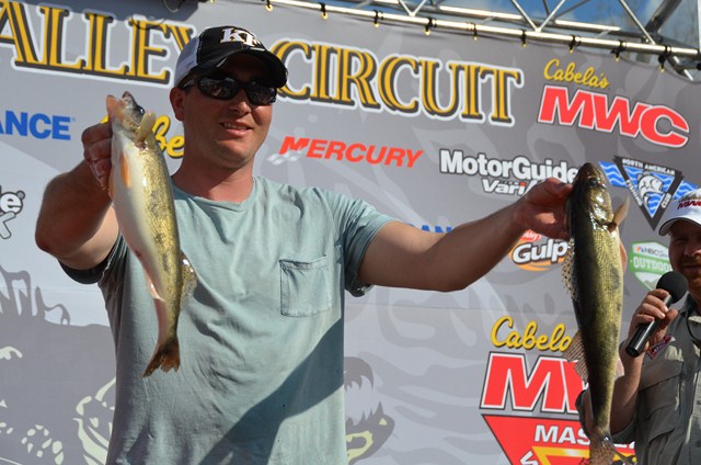 A56D1BC6-2D8F-405D-9E92-429E508FCDA1