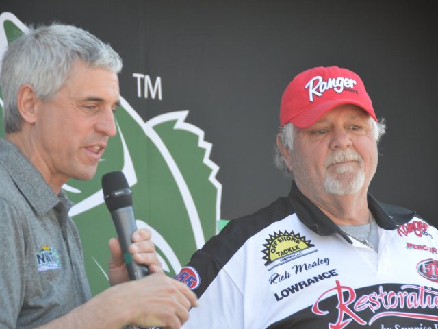 A57A3A49-9015-4EE9-8EBD-078642306E95