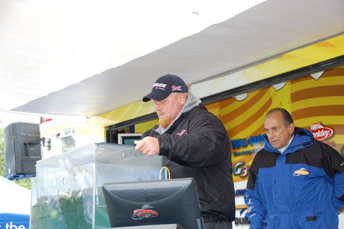 A57BAE3C-5400-438C-A968-EA06F2B9C777