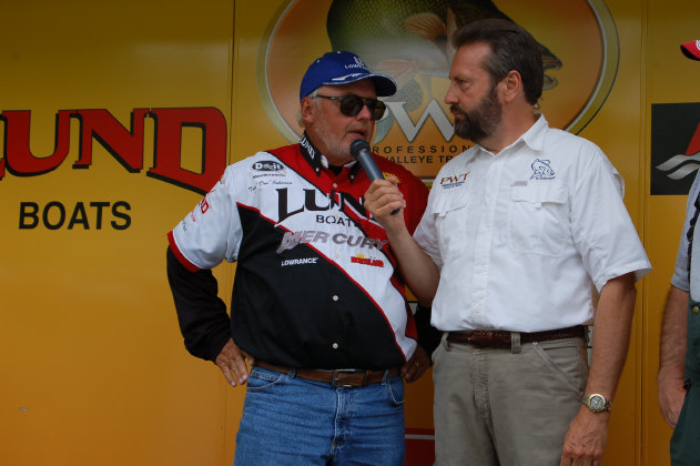 A59C500A-717A-43D7-A6AC-EE8A03DFFEC2