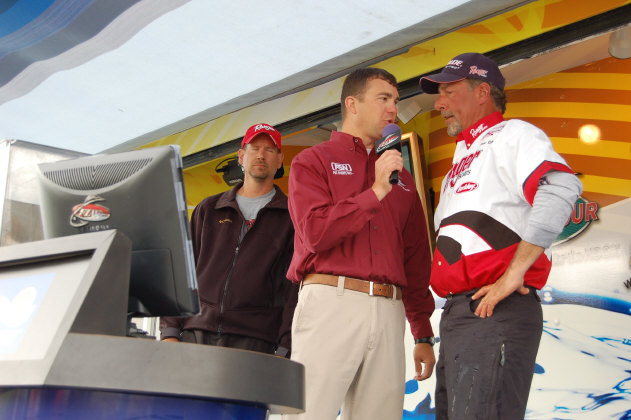 A5FCC85B-AC6B-4940-9C49-7662F5BAC4A7