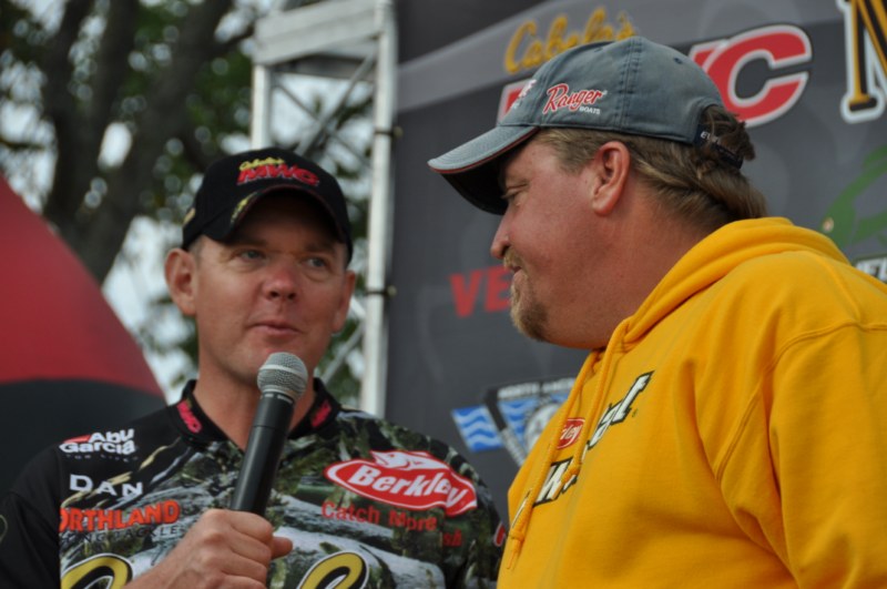 A62D7A62-05C6-41C9-A5E6-A9273A1AC5F9