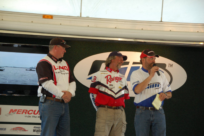 A65F82DE-8A41-484C-9421-D911792A1978