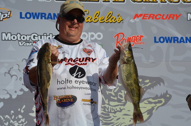 A6998311-00EC-4F44-BA68-301B05C1A7FC