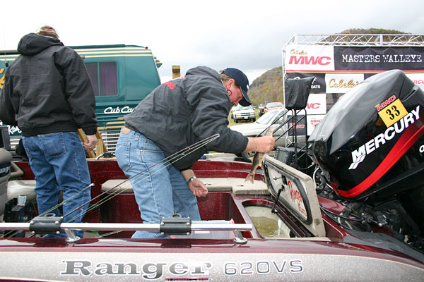 A6B00188-105D-4756-B8F7-3BFC495952DC