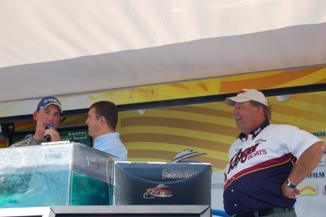 A6B34C77-6BAD-4DD3-823E-DF7EECE91EEB