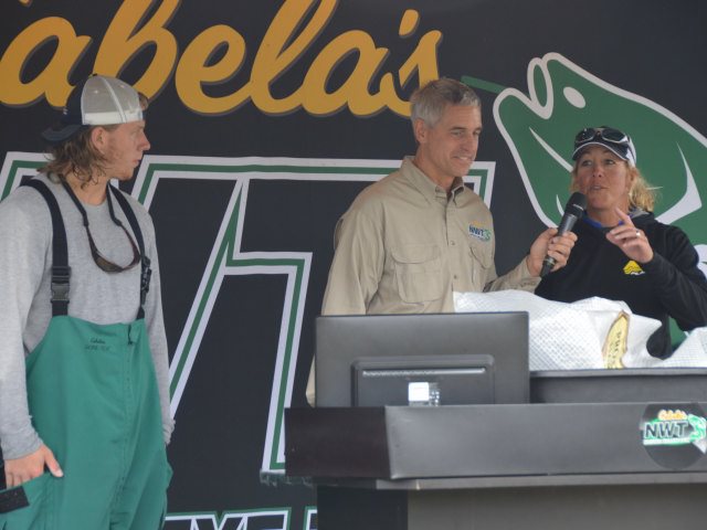 A6E25B6F-DCEF-4B19-BC17-9321C383511C