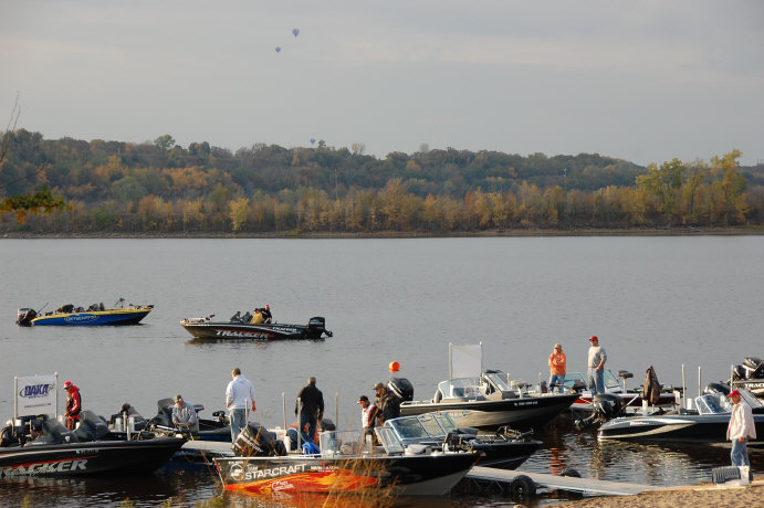 A6E6AB4C-AEC1-494B-BB16-DD3670F7C77E