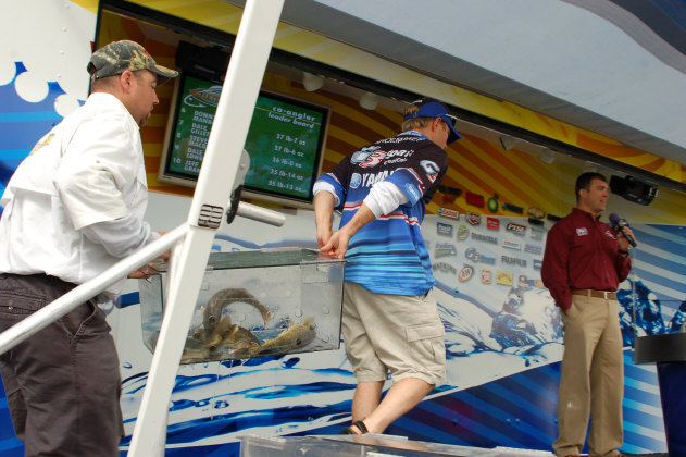 A7472B1E-7931-4773-8AD5-37265439BC12